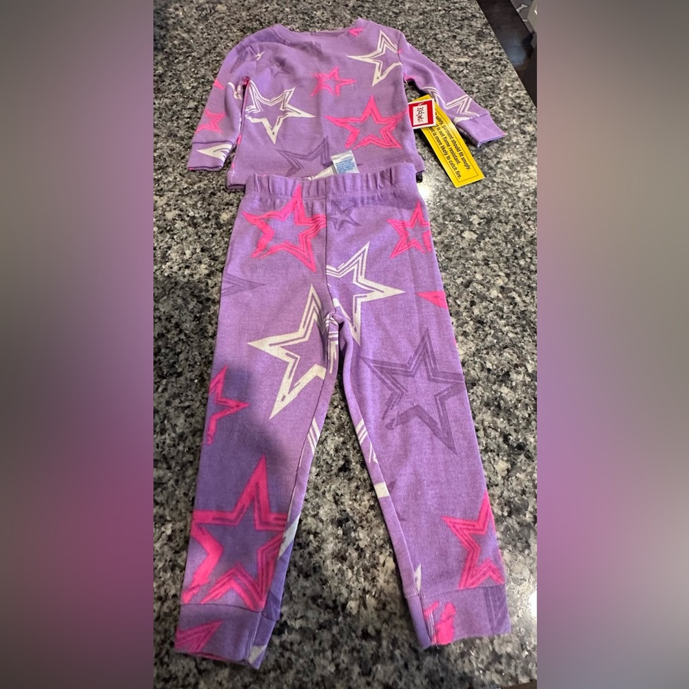 NWT girls size 12 months two-piece pajamas set star design
